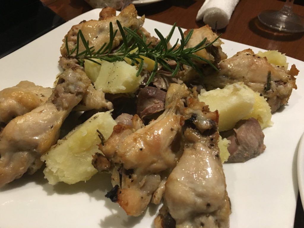 砂肝と手羽元のコンフュ